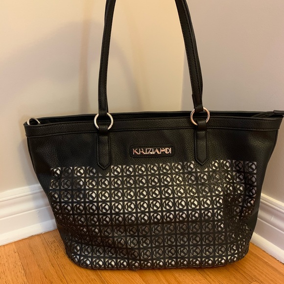 Kriziapoi Handbag - Picture 1 of 11